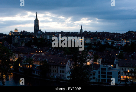 Cityscape di sera, Berna, Svizzera Foto Stock