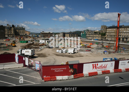 Costruzione della cancellata Broadway lo sviluppo dello Shopping in Bradford West Yorkshire Foto Stock