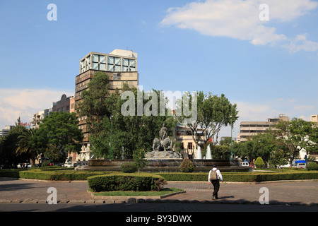 Madrid Plaza, Colonia Roma, quartiere alla moda, Città del Messico, Messico, America del Nord Foto Stock