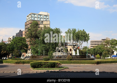 Madrid Plaza, Colonia Roma, quartiere alla moda, Città del Messico, Messico, America del Nord Foto Stock