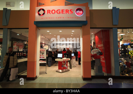 Rogers plus store a Vaughan Mills Mall a Toronto in Canada 2010 Foto Stock