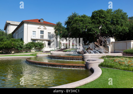 Littlefield fontana commemorativa di fronte all' Università della Torre del Texas ad Austin, Stati Uniti d'America Foto Stock