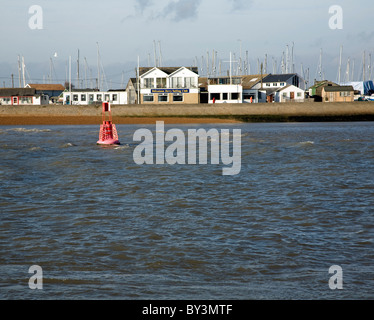 Felixstowe Ferry foce del fiume Deben Suffolk in Inghilterra, centrato sulla vela club Foto Stock