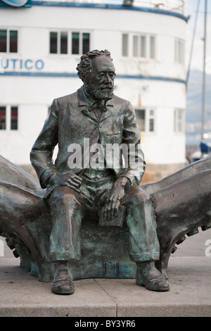 Jules Verne Gabriel monumento nel Club Nautico Vigo Spagna Foto Stock