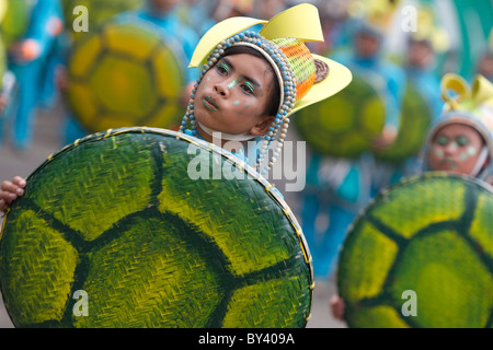 Ballerino Sinulog festival 2011, Cebu, Filippine Foto Stock