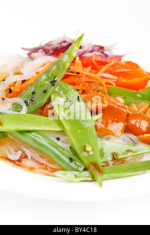 Riso tagliatelle con verdure Foto Stock