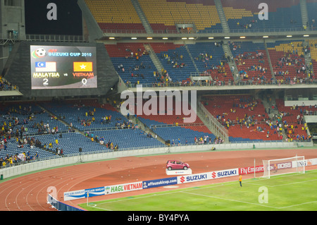 Kuala Lumpur, Malesia - 15 dicembre 2010: AFF Suzuki Cup, Malaysia vs Vietnam, a Bukit Jalil National Stadium. Foto Stock