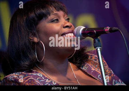 Ruby Turner effettuando al 2010 Linton Music Festival, Herefordshire, England, Regno Unito Foto Stock