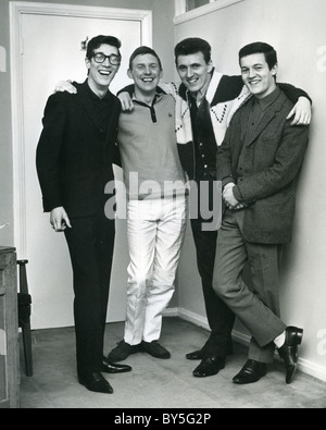Le ombre del Regno Unito gruppo pop circa 1963 da l: Hank Marvin, Brian bloccaggio, Bruce Welch, Brian Bennett Foto Stock