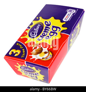 Confezione da tre Cadburys crema di uova Foto Stock