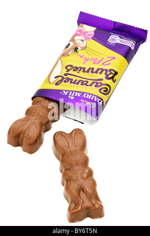 Due Cadbury al latte di caramello coniglietti Foto Stock