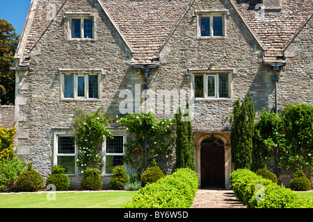 Un grand English Country Manor House in estate Foto Stock