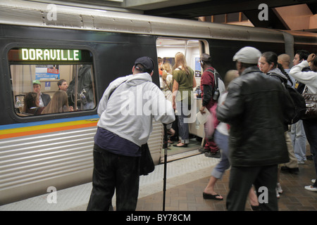 Atlanta Georgia, MARTA, Five Points Station, piattaforma, treno Doraville, metropolitana, trasporto di massa, trasporto pubblico, imbarco, Black Blacks Africa Foto Stock