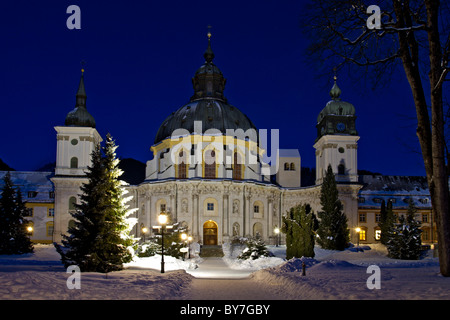 Il monastero benedettino di Ettal in inverno, Baviera, Germania Foto Stock