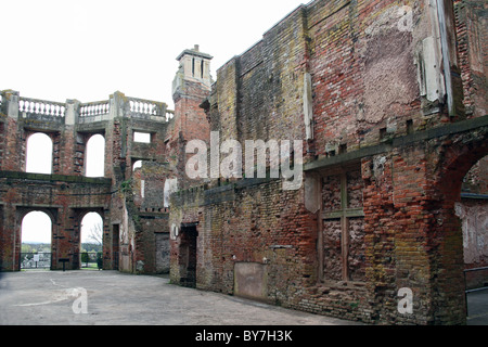 Murata finestra alla Corte Witley rovine, Worcestershire, England, Regno Unito Foto Stock