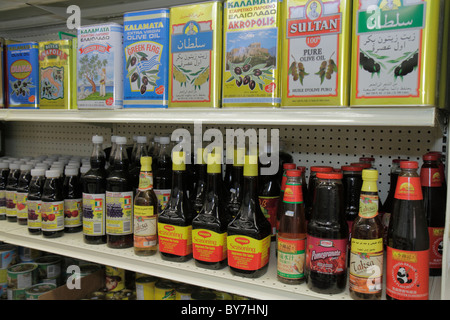 Tennessee Nashville, Nashville Farmers' Market, Shreeji International Market, Indian, shopping shopper shopping, negozi, mercati di mercato, marketpla Foto Stock