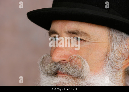 Un concorrente al mondo di barba e baffi campionati a Brighton, Inghilterra. Foto di James Boardman. Foto Stock