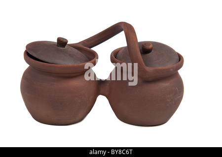 Due vasi di terracotta con manico e coperchi Foto Stock