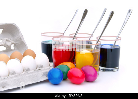 Ostereier färben - uova di pasqua colore 07 Foto Stock