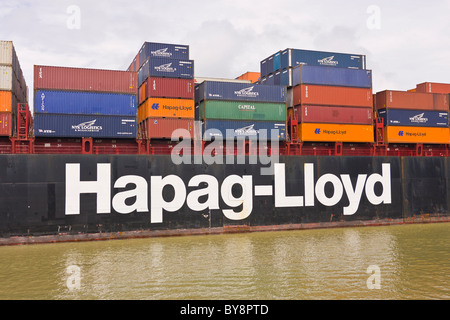 PANAMA - Hapag-Lloyd Container nave sul Canale di Panama. Foto Stock