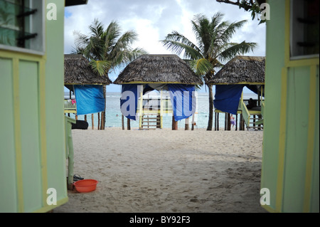 Vista dalla Taufua Fale, Lalomanu, Samoa Occidentali, Polinesia Foto Stock