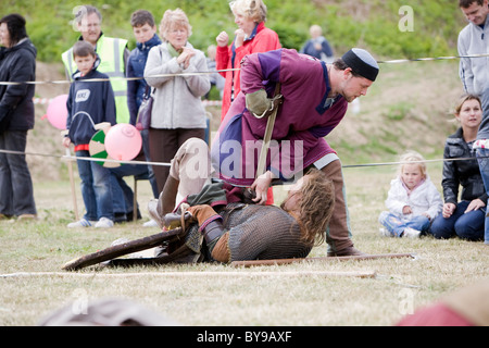 Viking battaglia rievocazione a Hemsby Foto Stock