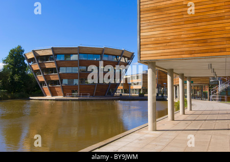 Università di Nottingham The Sir Harry and Lady Djanogly Library and Exchange Building at Jubilee campus Nottingham Nottinghamshire Inghilterra UK GB Europe Foto Stock