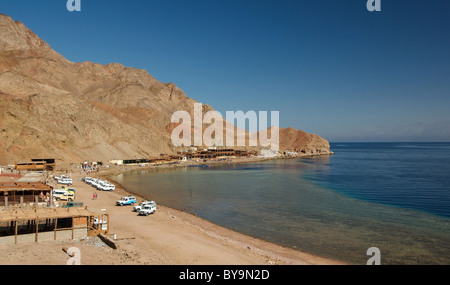 Blue Hole diving ubicazione, Dahab, Mar Rosso, Egitto, Africa Foto Stock