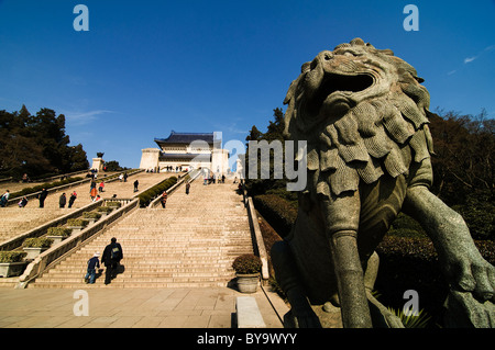 Dr. Sun Yat-sen nel Mausoleo, Nanjing. Foto Stock