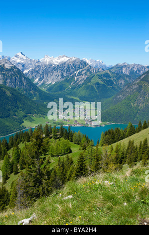 Vista del lago Achensee, Tirolo, Austria, Europa Foto Stock