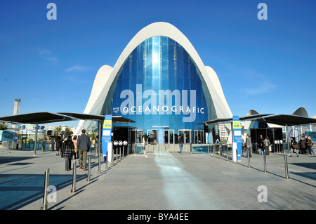 Ingresso per l'Oceanografo marine park, Ciudad de las Artes y las Ciencias, Città delle Arti e delle Scienze, progettato dallo spagnolo Foto Stock