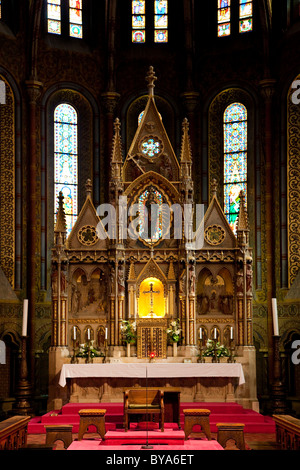 Santuario della chiesa di San Mattia, il Buda Castle District, Budapest, Ungheria, Europa Foto Stock