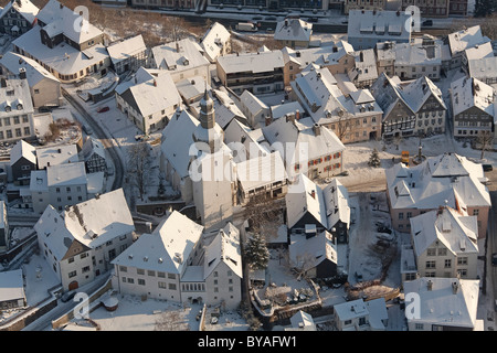 Vista aerea, la città vecchia di Arnsberg, Sauerland area, Renania settentrionale-Vestfalia, Germania, Europa Foto Stock