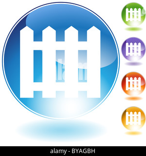 Una immagine di un recinto di picchetti bianchi. Foto Stock