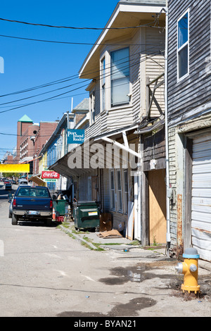 Il ristorante oblò e fontana su Custom House Wharf nel vecchio quartiere del porto di Portland, Maine Foto Stock