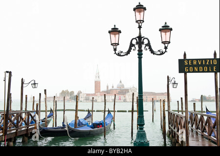 Gondole vicino a Piazza San Marco, Venezia, Italia e Europa Foto Stock