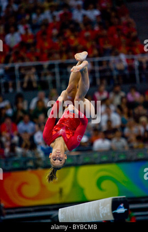 Shawn Johnson (USA) Donne Individuale tutto intorno la ginnastica medaglia d'argento al 2008 Olimpiadi estive a Pechino, Cina Foto Stock