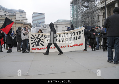 Anti capitalista manifestanti pace Londra Foto Stock
