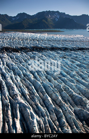 Aerial del ghiacciaio di Orso e orso Laguna, il Parco nazionale di Kenai Fjords, vicino a Seward, Alaska. Foto Stock