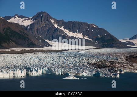 Aerial del ghiacciaio di Orso e orso Laguna, il Parco nazionale di Kenai Fjords, vicino a Seward, Alaska. Foto Stock