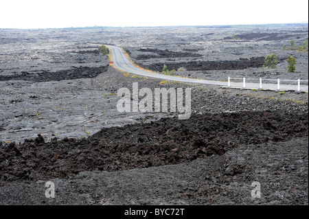 Catena di crateri Road Parco Nazionale dei Vulcani delle Hawaii Oceano Pacifico Kilauea di Lava Foto Stock