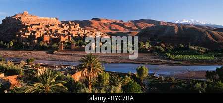 Il villaggio fortificato ("ksar') di Ait Ben Haddou, Marocco Foto Stock