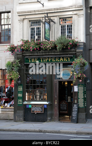 Il Tipperary public house nella città di Londra, Fleet Street, Londra, Regno Unito. Ott 2010 Foto Stock