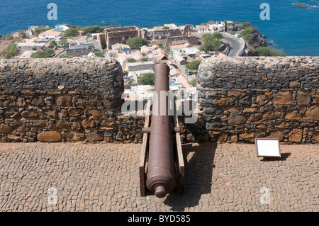 Il Cannone e loop-foro, Ciudad Velha, Cidade Velha, isola di Santiago, Cabo Verde, Africa Foto Stock