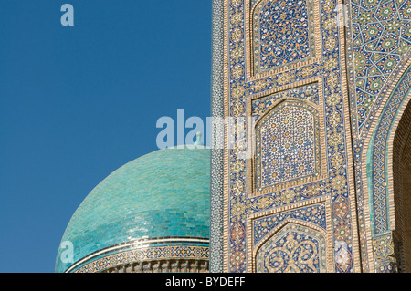 Dettaglio del Mir Medressa araba, Bukhara, Uzbekistan in Asia centrale Foto Stock