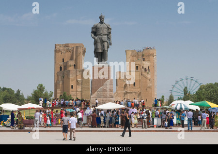 Palazzo Ak-Saray, Timur's Summer Palace, Shakrisabz, Uzbekistan in Asia centrale Foto Stock