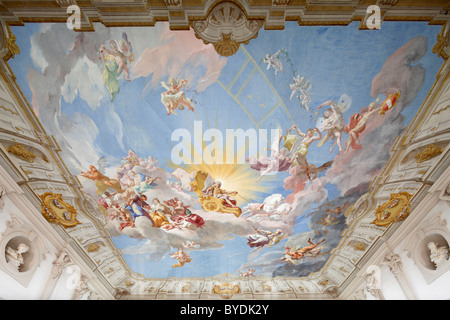 Affreschi sul soffitto di Paul Troger sopra l'imperatore della scala in Ala Imperiale, Goettweig Abbey, Wachau, Mostviertel Foto Stock
