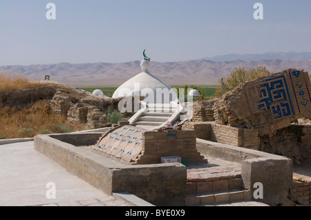 La rovina del Seyit Jemalettdin moschea, situato tra Aşgabat e Maria, del Turkmenistan, dell'Asia centrale Foto Stock
