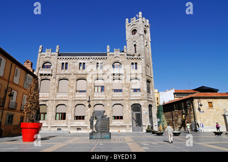 Edifici storici, Plaza Regla, Leon, provincia di Castilla y León, Castiglia e León, Spagna, Europa Foto Stock