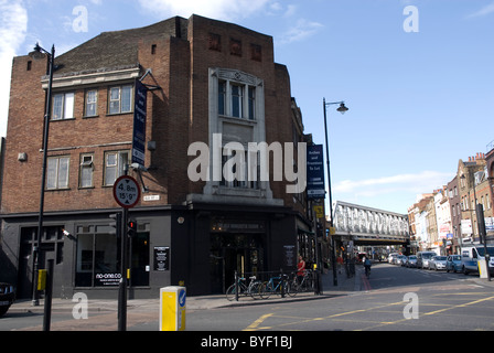 In disuso la stazione della metropolitana di Shoreditch Station Old Street London E1 Foto Stock